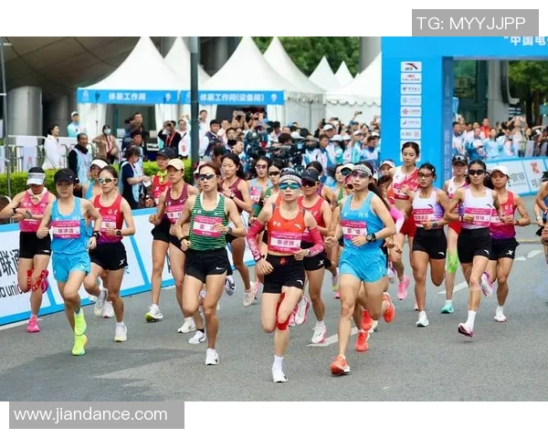 中国马拉松名将退役，感人发言引发全网泪目